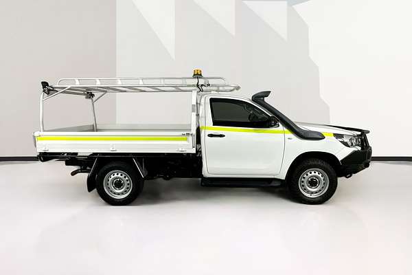 2021 Toyota HILUX SR (4x4) GUN126R 4X4