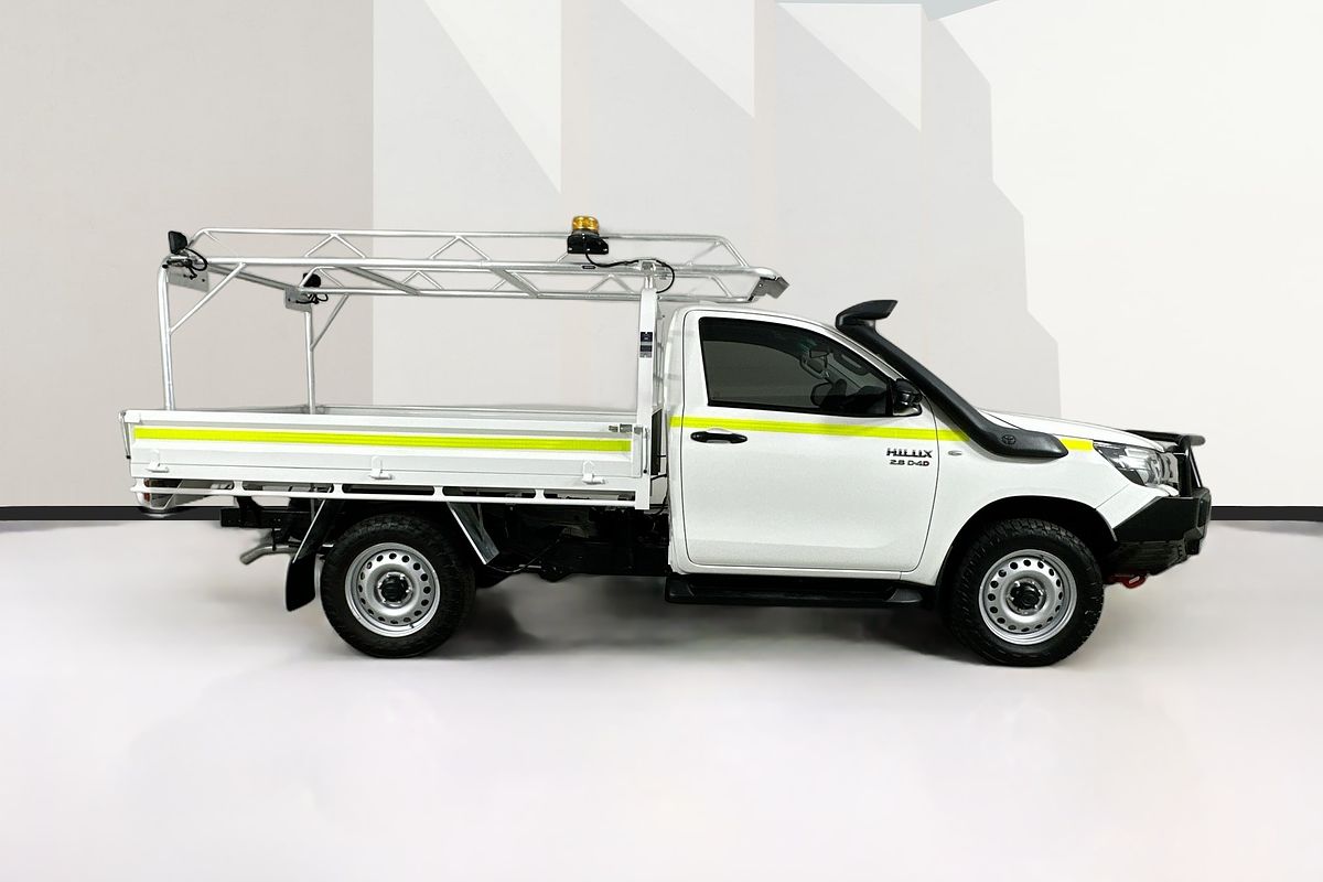 2021 Toyota HILUX SR (4x4) GUN126R 4X4