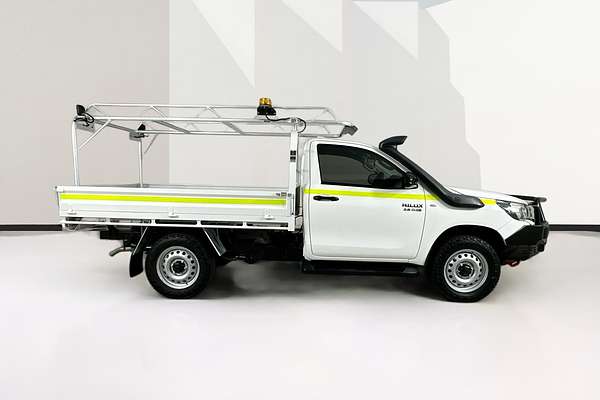 2021 Toyota HILUX SR (4x4) GUN126R 4X4