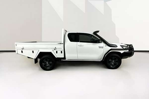 2023 Toyota HILUX SR (4x4) GUN126R 4X4