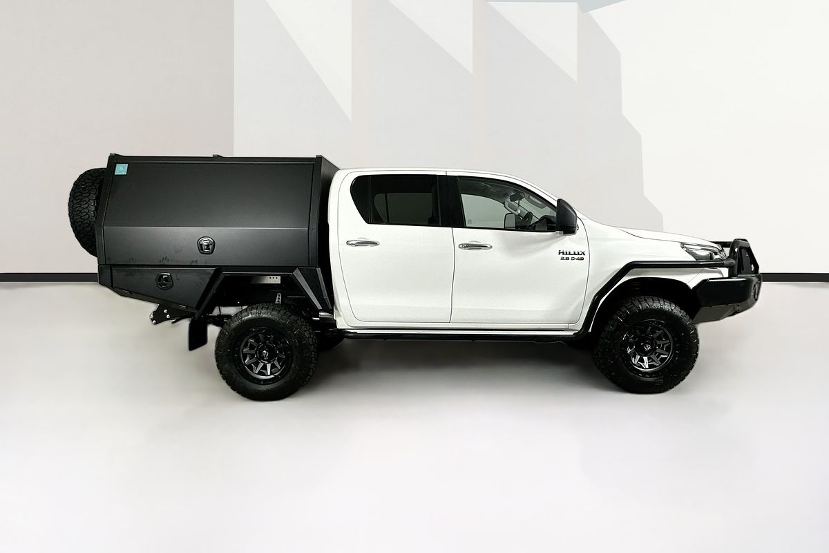 2022 Toyota HILUX SR5 (4x4) GUN126R 4X4