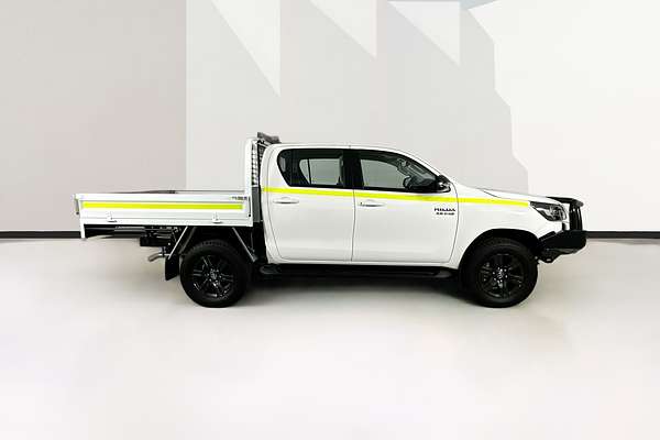 2025 Toyota HILUX SR (4x4) GUN126R RC 4X4