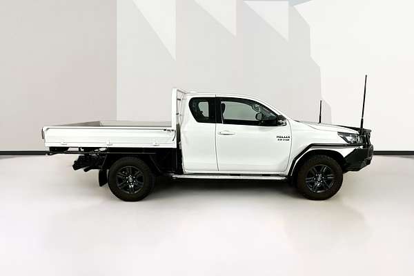 2023 Toyota HILUX SR (4x4) GUN126R 4X4