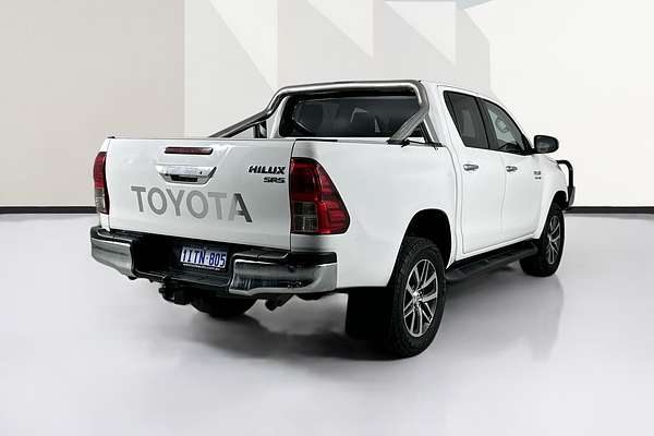 2017 Toyota HILUX SR5 (4x4) GUN126R 4X4