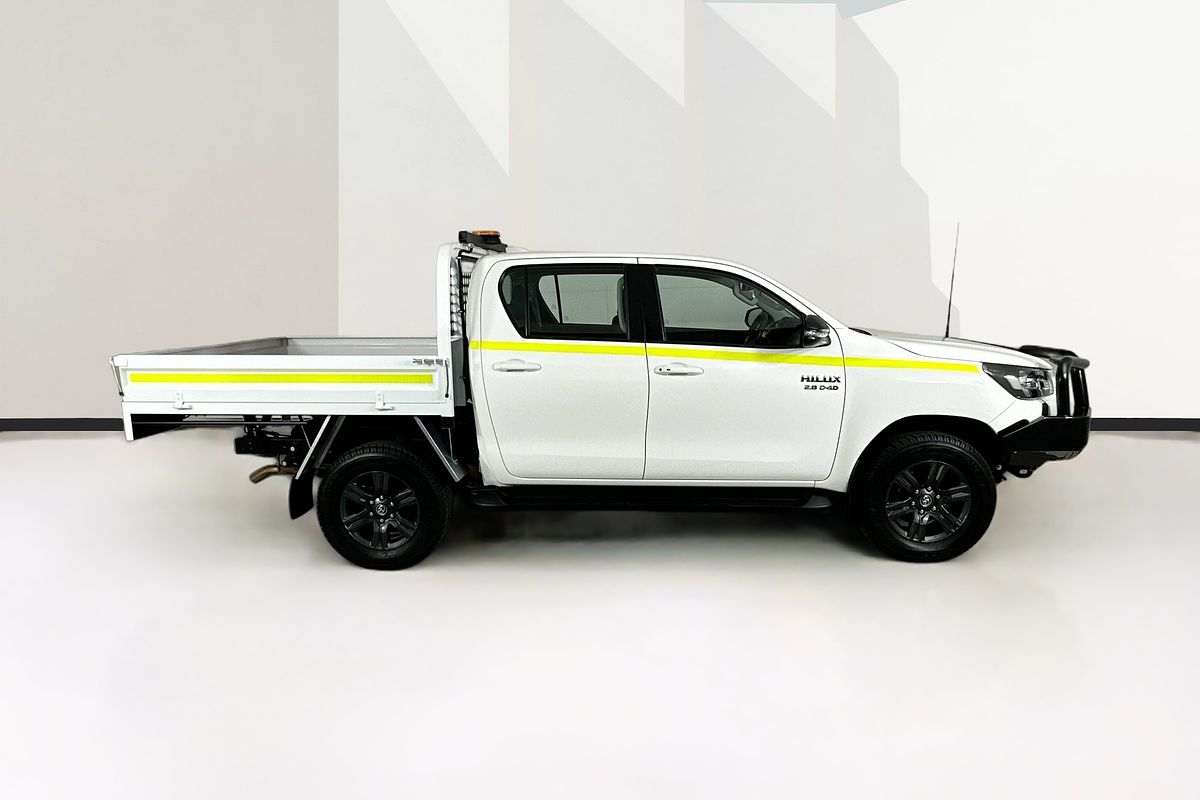 2024 Toyota HILUX SR 48V (4x4) GUN126R 4X4
