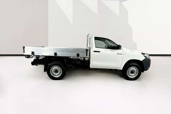2020 Toyota HILUX WORKMATE HI-RIDER GUN135R FACELIFT 4x2