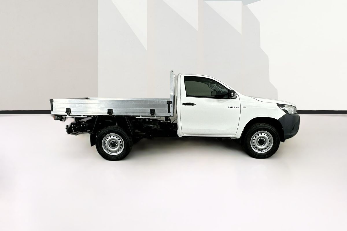 2020 Toyota HILUX WORKMATE HI-RIDER GUN135R FACELIFT 4x2