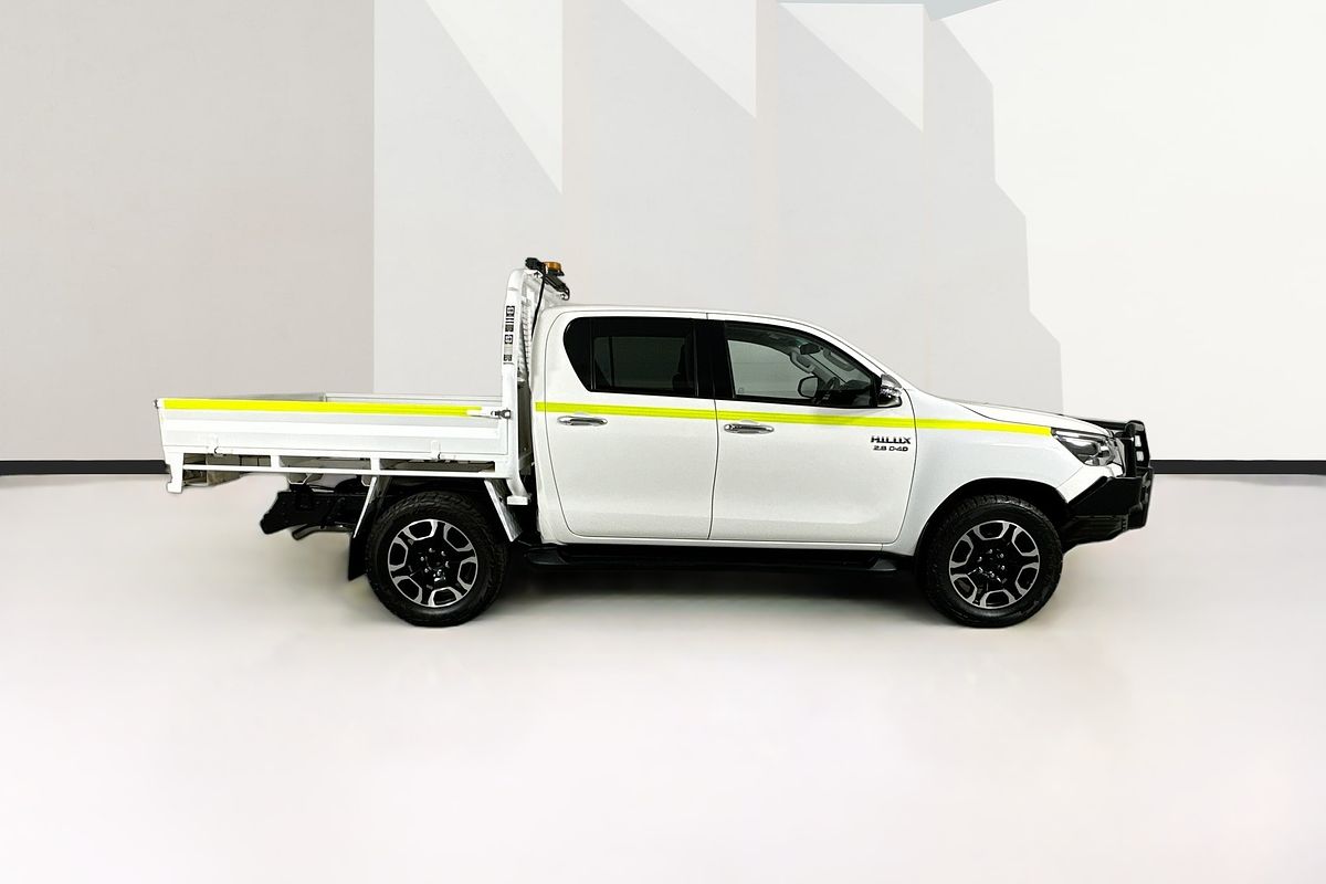 2021 Toyota HILUX SR5 (4x4) GUN126R 4X4