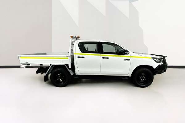 2022 Toyota HILUX SR (4x4) STEEL WHEELS GUN126R 4X4