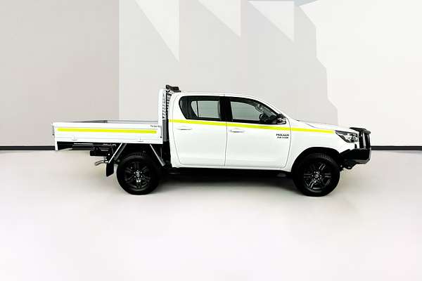 2025 Toyota HILUX SR (4x4) STEEL WHEELS GUN126R RC 4X4