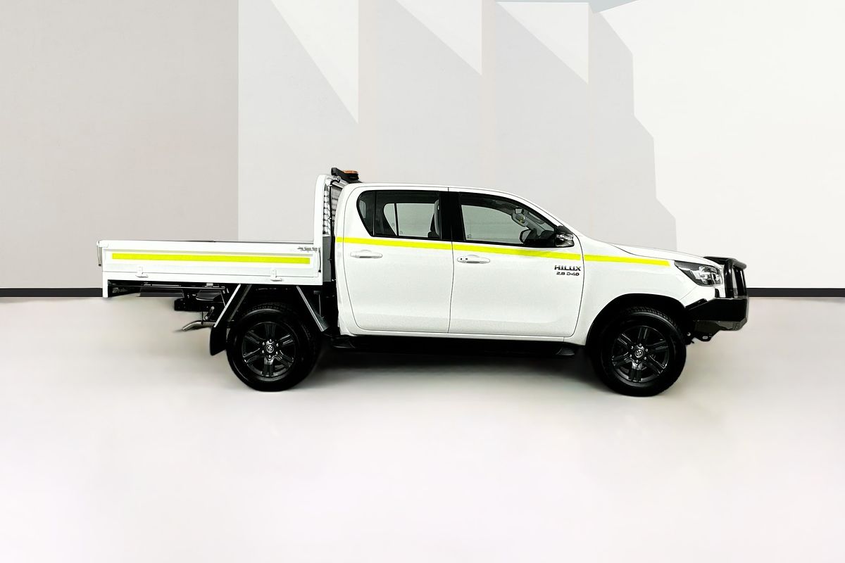 2024 Toyota HILUX SR 48V (4x4) GUN126R 4X4