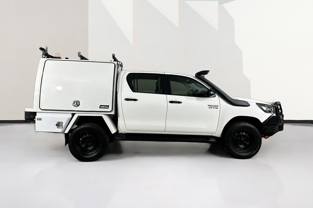 2020 Toyota HILUX SR (4x4) GUN126R FACELIFT 4X4