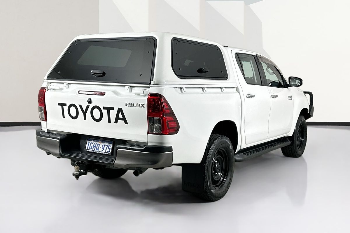 2017 Toyota HILUX SR (4x4) GUN126R 4X4