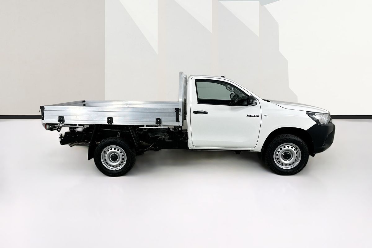 2020 Toyota HILUX WORKMATE HI-RIDER GUN135R FACELIFT 4x2