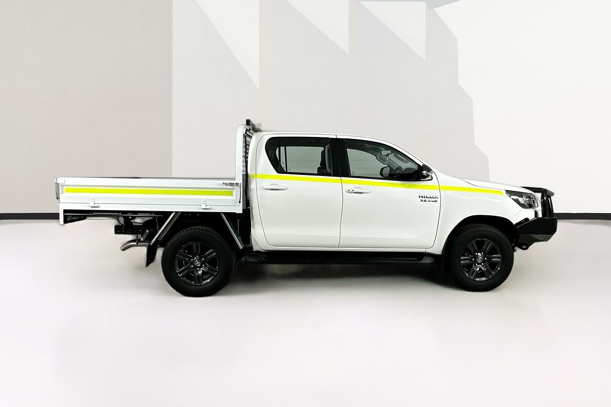 2024 Toyota HILUX SR 48V (4x4) GUN126R 4X4