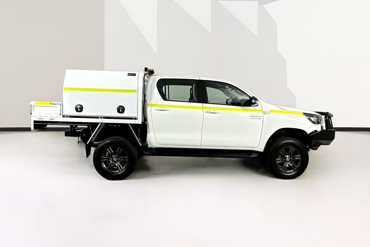 2025 Toyota HILUX SR 48V (4x4) GUN126R RC 4X4