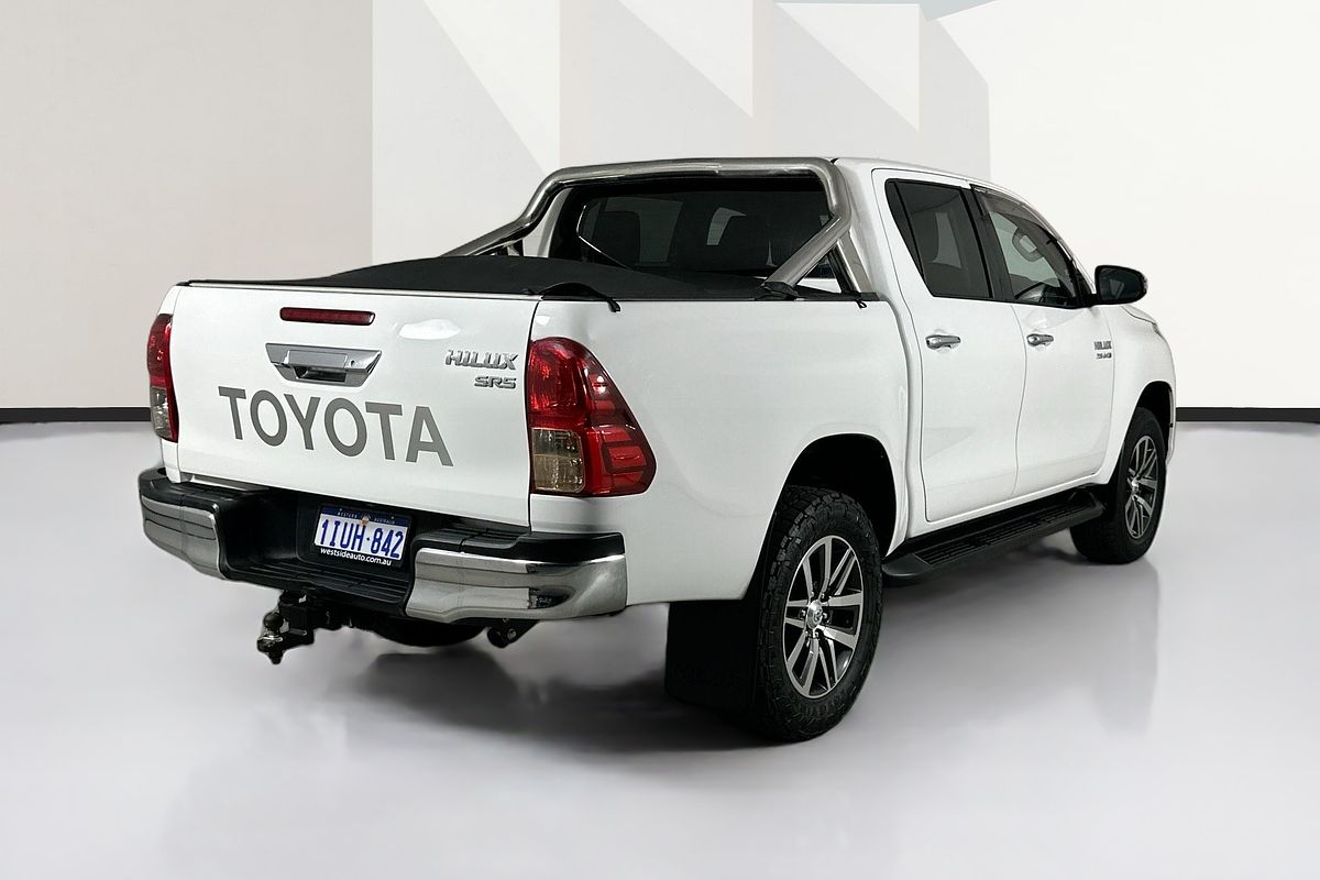 2017 Toyota HILUX SR5 (4x4) GUN126R 4X4