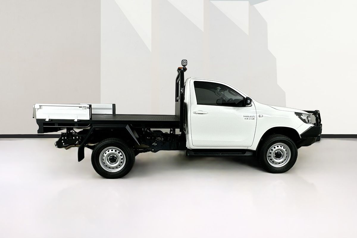 2025 Toyota HILUX SR (4x4) GUN126R RC 4X4