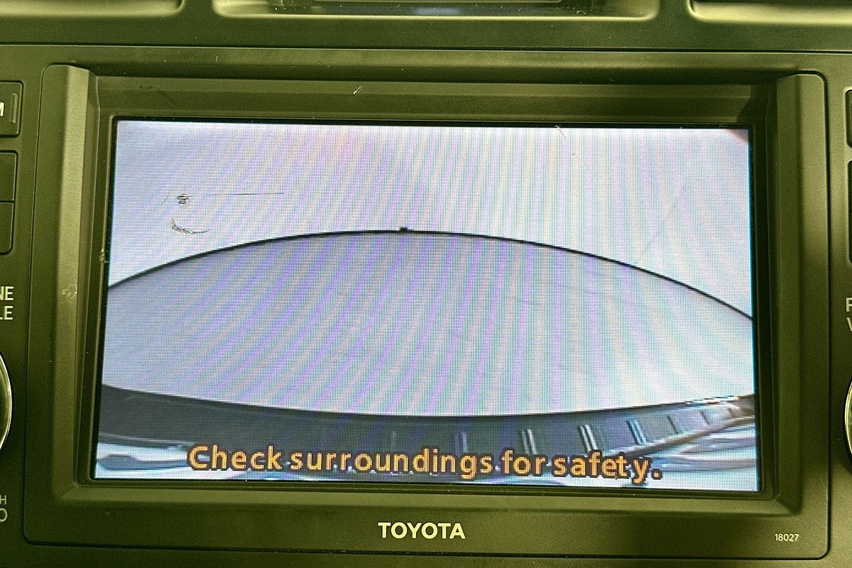 2010 Toyota KLUGER GRANDE (FWD) GSU40R