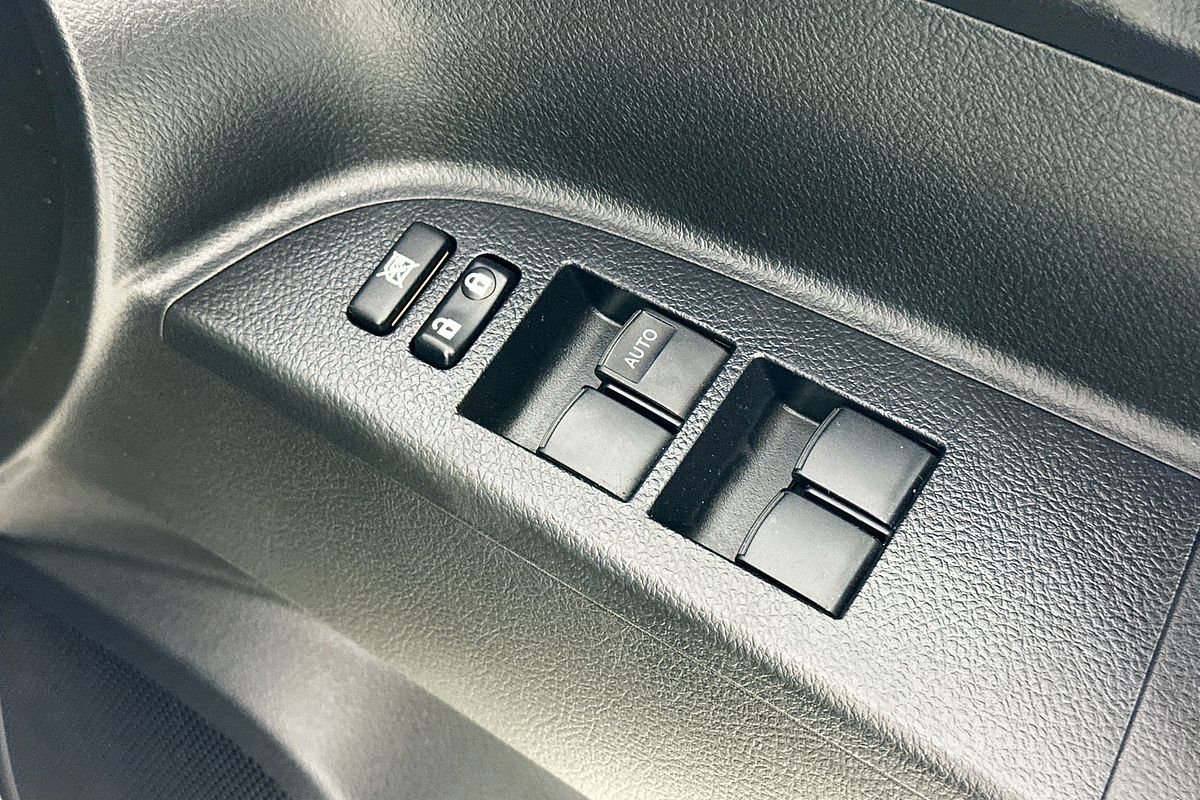 2010 Toyota KLUGER GRANDE (FWD) GSU40R