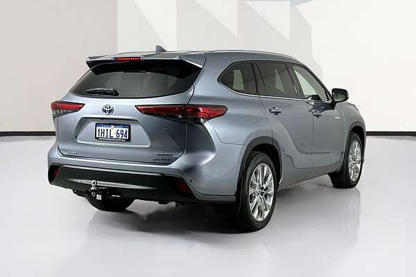 2021 Toyota KLUGER GRANDE HYBRID AWD AXUH78R