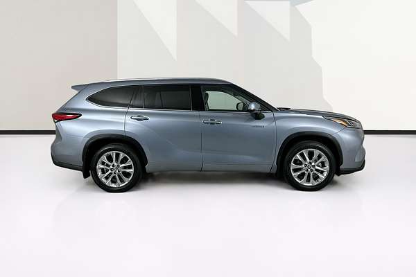 2021 Toyota KLUGER GRANDE HYBRID AWD AXUH78R