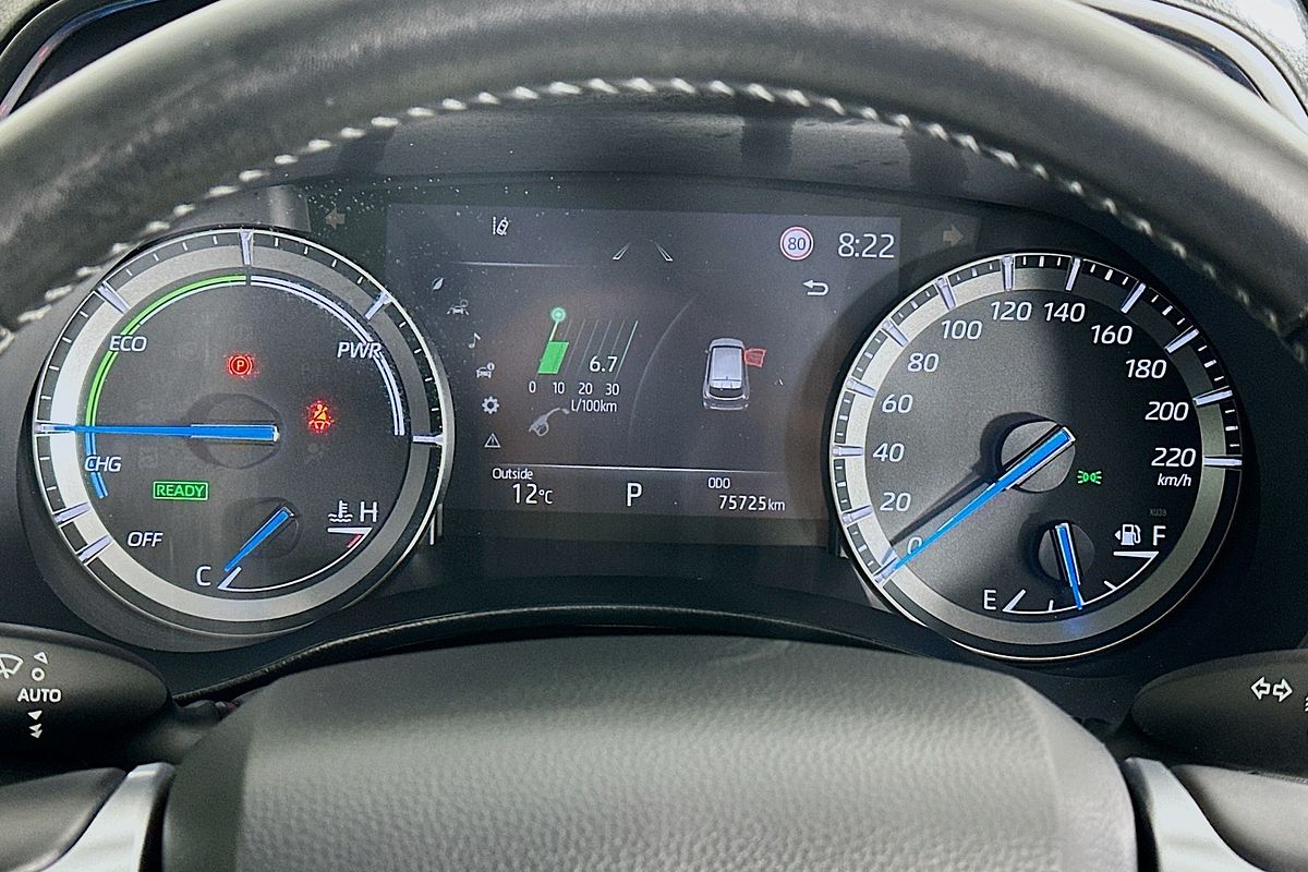 2021 Toyota KLUGER GRANDE HYBRID AWD AXUH78R