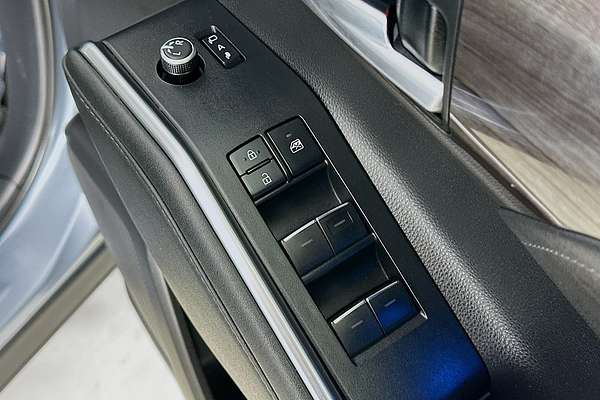 2021 Toyota KLUGER GRANDE HYBRID AWD AXUH78R