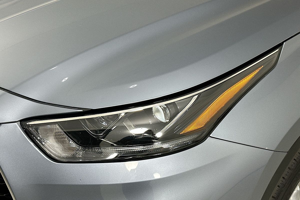 2021 Toyota KLUGER GRANDE HYBRID AWD AXUH78R