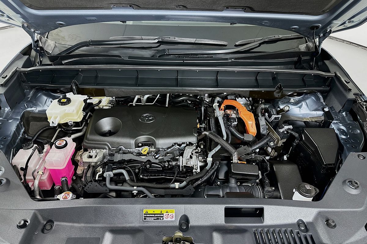2021 Toyota KLUGER GRANDE HYBRID AWD AXUH78R