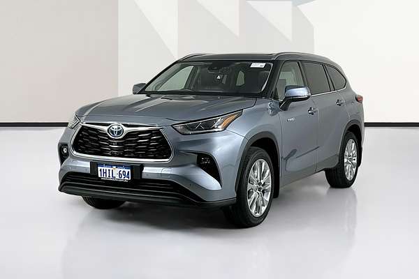 2021 Toyota KLUGER GRANDE HYBRID AWD AXUH78R
