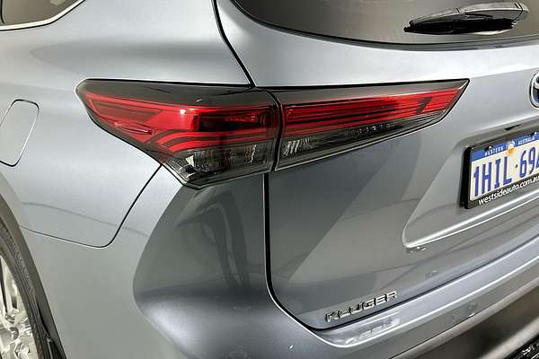2021 Toyota KLUGER GRANDE HYBRID AWD AXUH78R