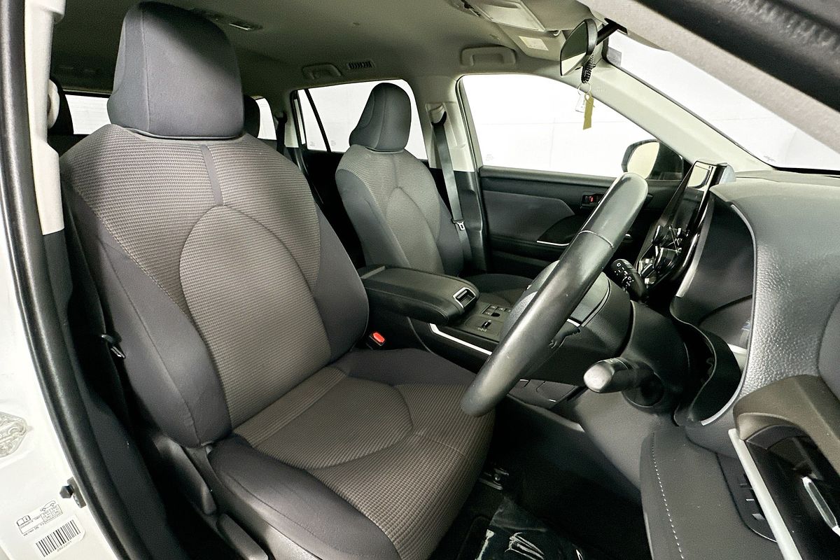 2023 Toyota KLUGER GX HYBRID AWD AXUH78R