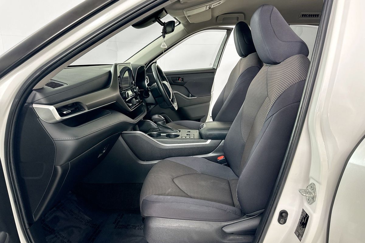 2023 Toyota KLUGER GX HYBRID AWD AXUH78R