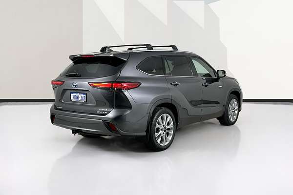 2022 Toyota KLUGER GRANDE HYBRID AWD AXUH78R