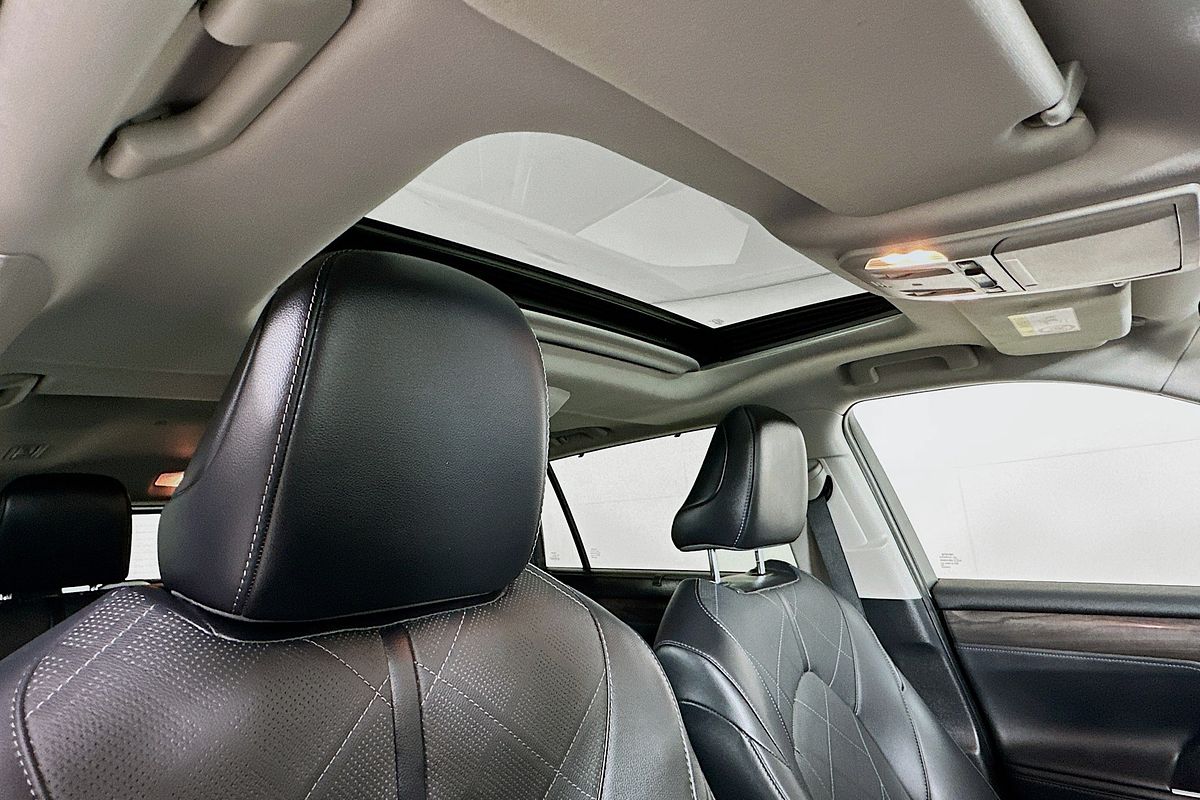 2022 Toyota KLUGER GRANDE HYBRID AWD AXUH78R