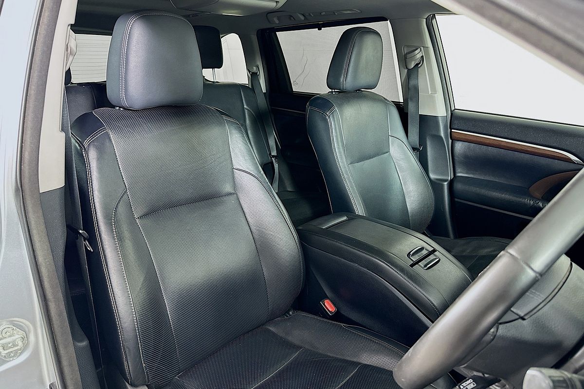 2015 Toyota KLUGER GRANDE (4x4) GSU55R