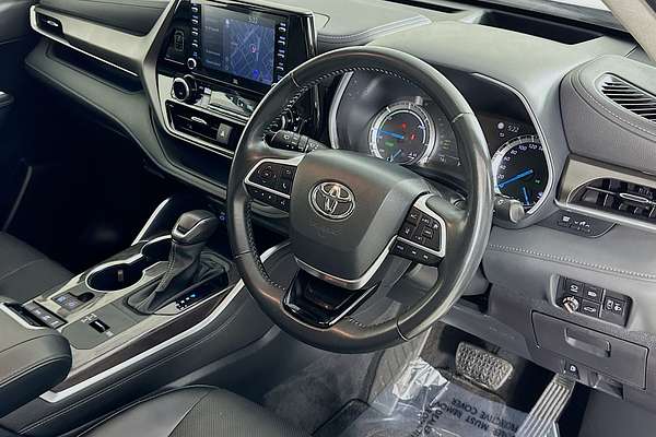 2022 Toyota KLUGER GRANDE HYBRID AWD AXUH78R
