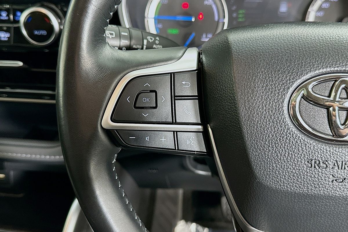 2022 Toyota KLUGER GRANDE HYBRID AWD AXUH78R