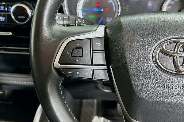 2022 Toyota KLUGER GRANDE HYBRID AWD AXUH78R