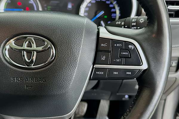 2022 Toyota KLUGER GRANDE HYBRID AWD AXUH78R