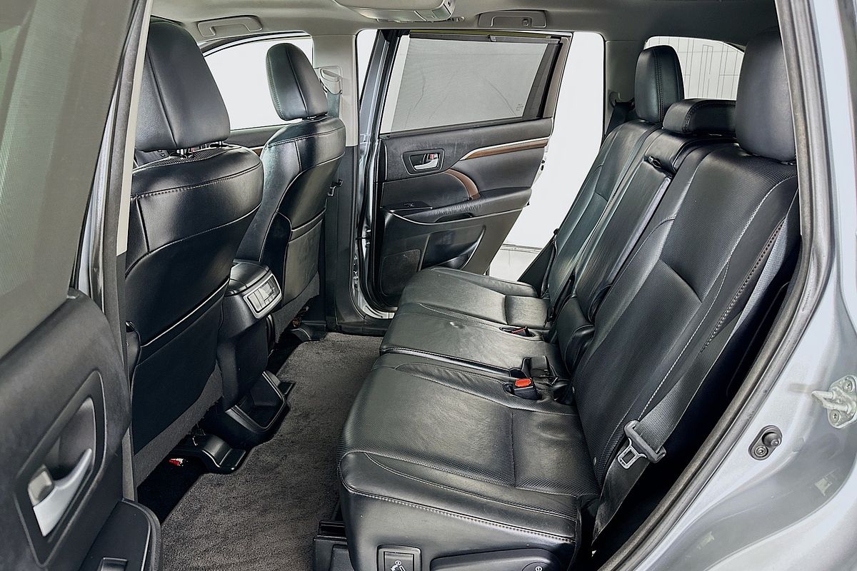 2015 Toyota KLUGER GRANDE (4x4) GSU55R