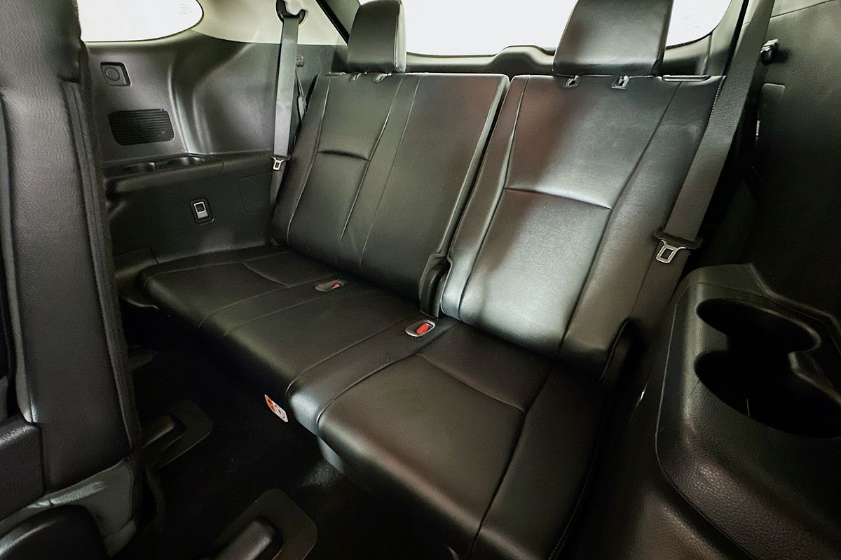 2022 Toyota KLUGER GRANDE HYBRID AWD AXUH78R