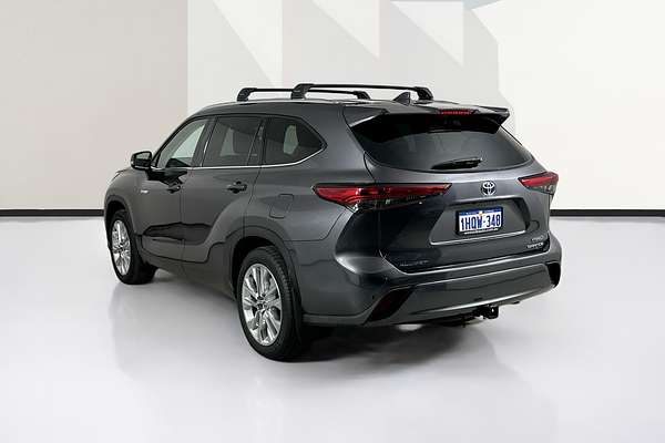 2022 Toyota KLUGER GRANDE HYBRID AWD AXUH78R