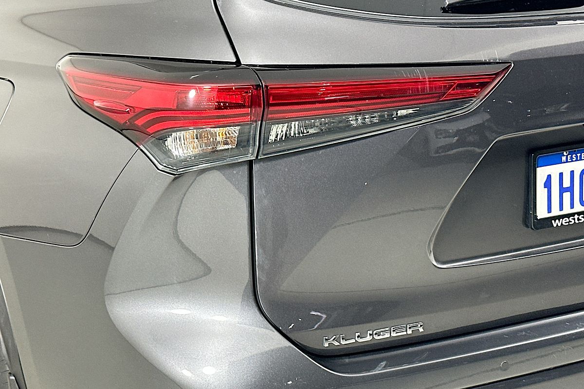 2022 Toyota KLUGER GRANDE HYBRID AWD AXUH78R