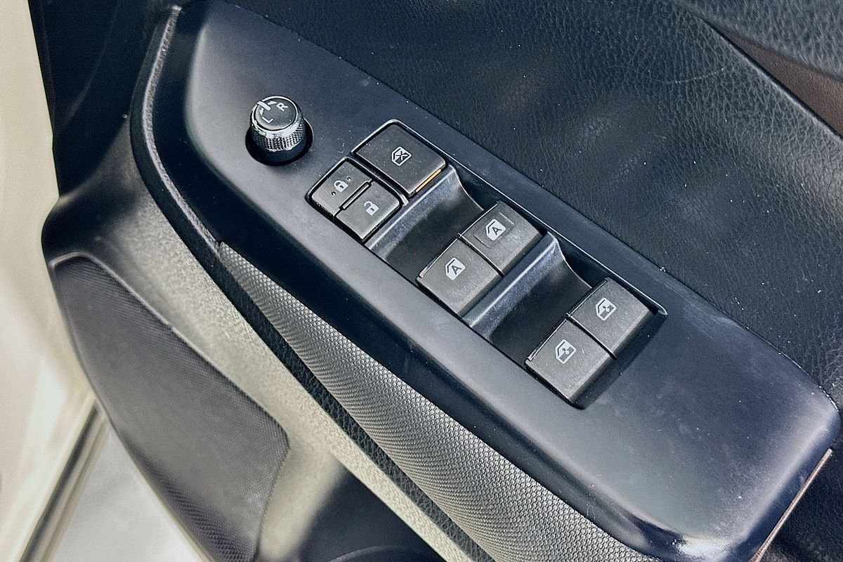 2016 Toyota KLUGER GX (4x2) GSU50R