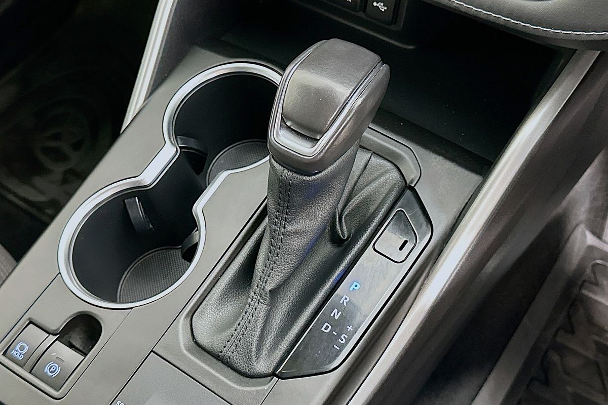 2021 Toyota KLUGER GX HYBRID AWD AXUH78R