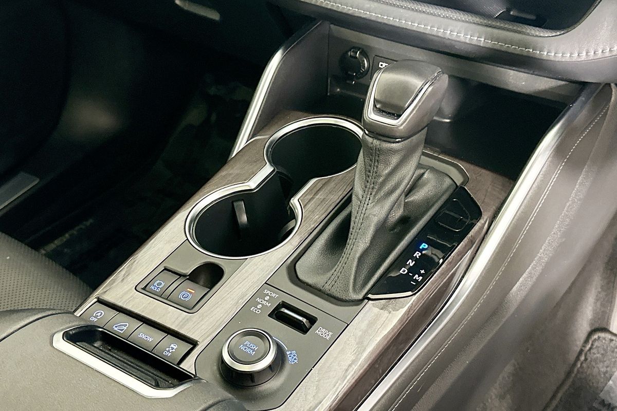 2022 Toyota KLUGER GRANDE AWD GSU75R