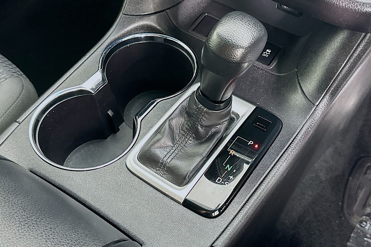 2016 Toyota KLUGER GX GSU50R