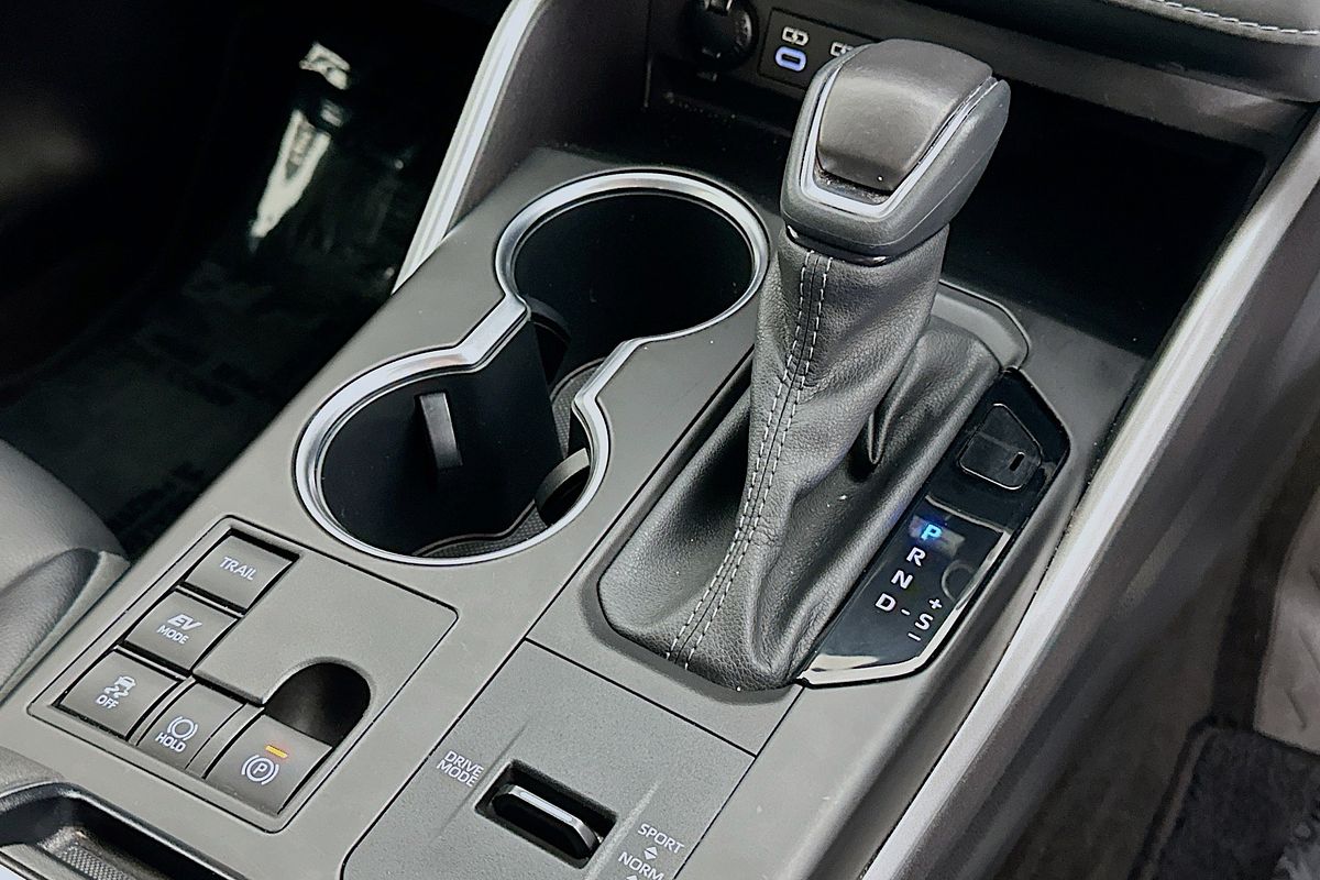 2024 Toyota KLUGER GXL HYBRID AWD AXUH78R